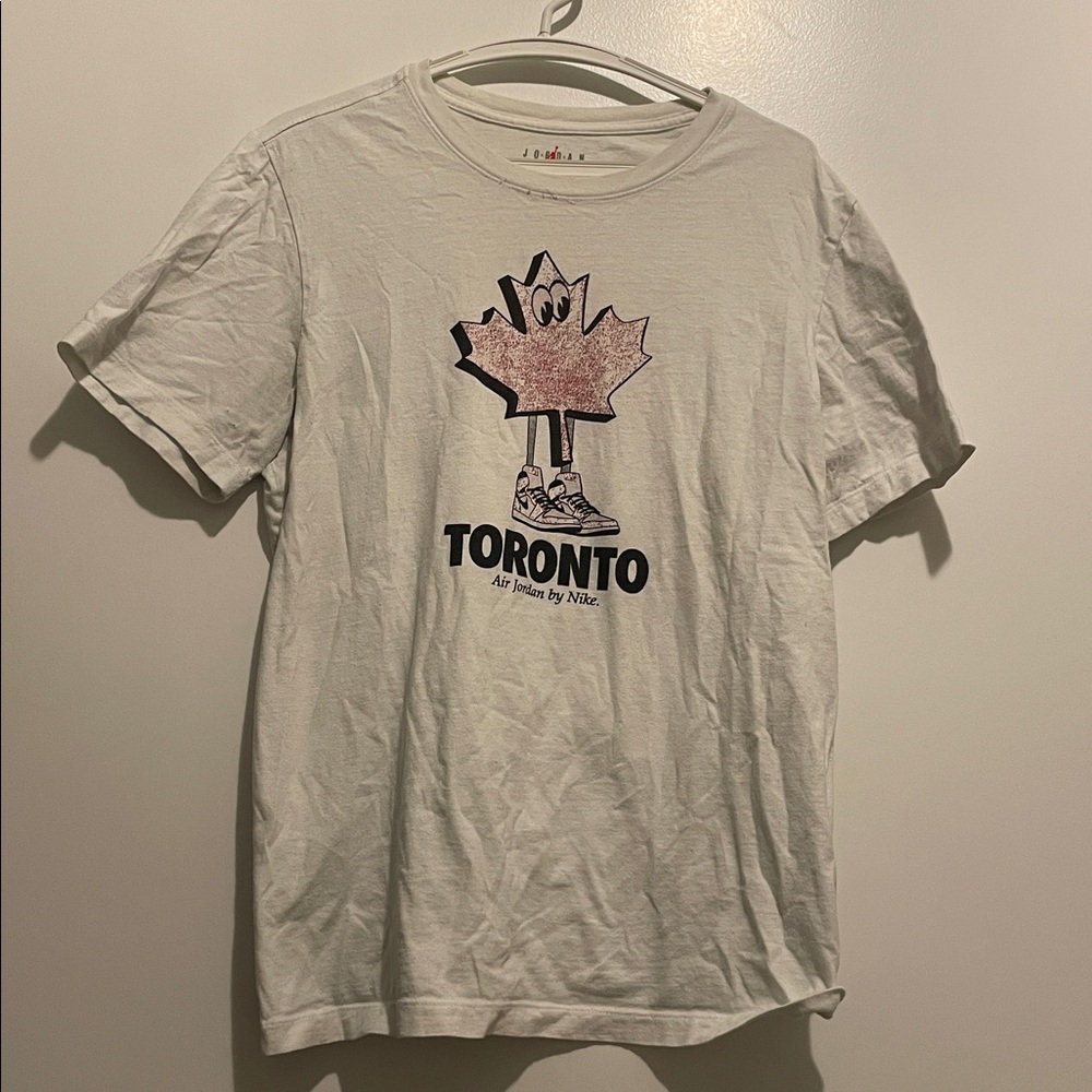 Air Jordan by Nike - Toronto Canada Leaf Jordan 1 Graphic T-Shirt (Medium)
